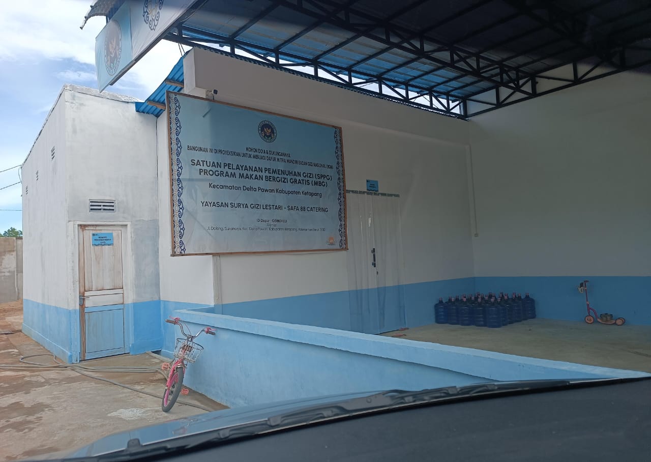 Keterangan Foto : Salah satu dapur SPPG di kabupaten Ketapang yang juga sempat viral karena lokasinya berdekatan dengan Somel. (Suarajurnalis.id/ist)
